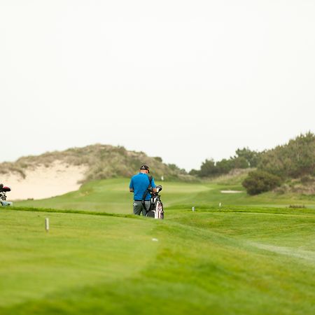 Praia D'El Rey Marriott Golf & Beach Resort Praia del Rei Exterior photo Golfers at the 2009 KLM Open